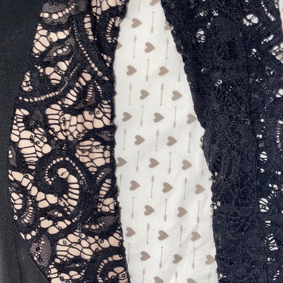 Black lace dress - Picture 3 of 4